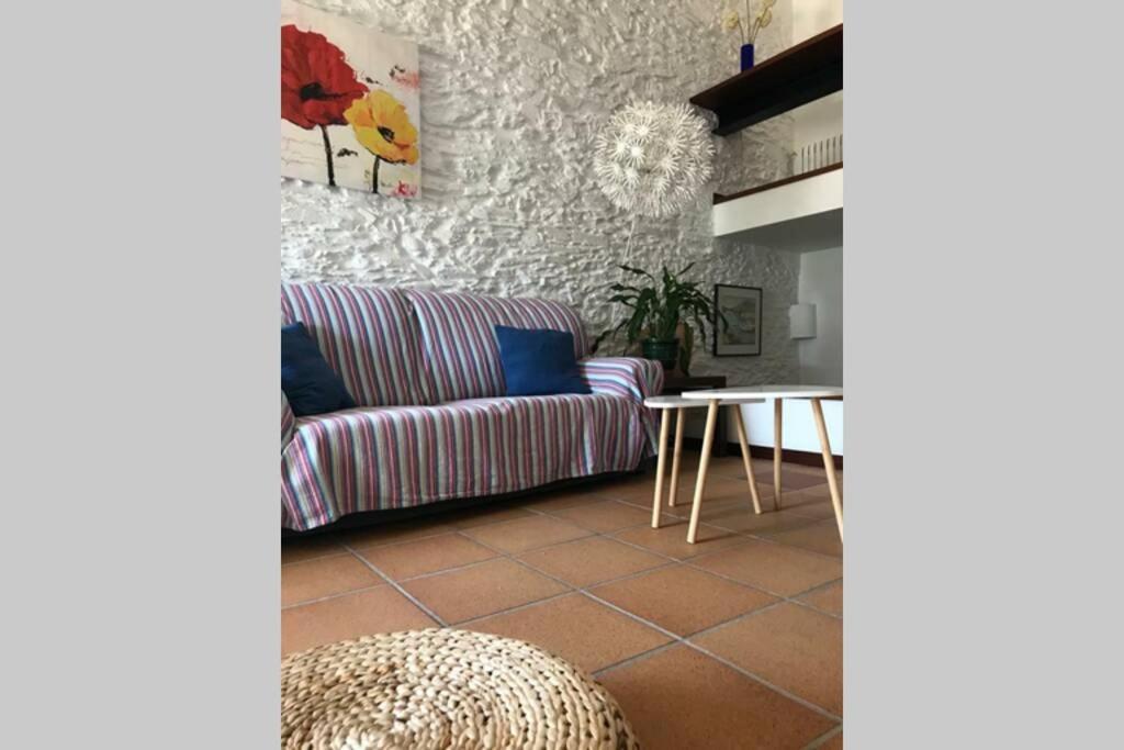 Roques - Casa En Primera Linea De Mar En Cadaques Luaran gambar