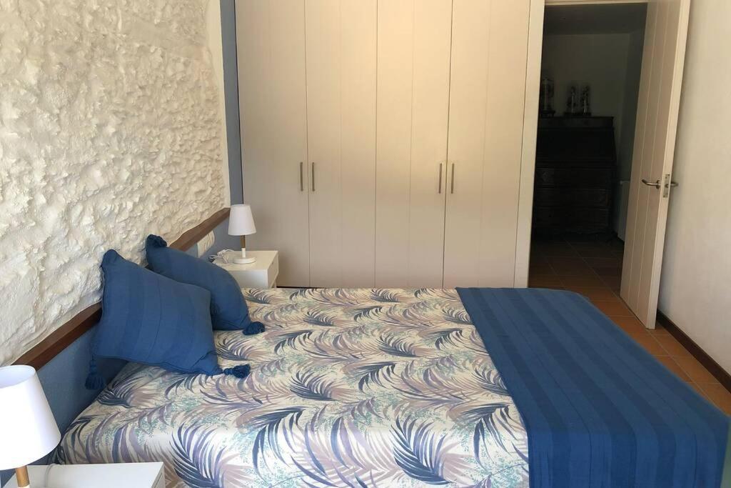 Roques - Casa En Primera Linea De Mar En Cadaques Luaran gambar